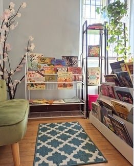 Library Alive Montessori